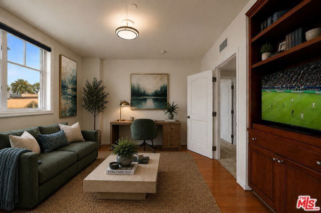 430 N Oakhurst Drive PH406, Beverly Hills, CA 90210