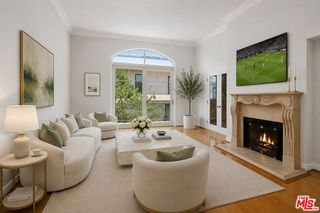 430 N Oakhurst Drive PH406, Beverly Hills, CA 90210