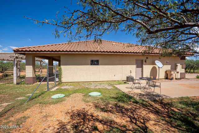 7072 S RIDLING Drive, Hereford, AZ 85615