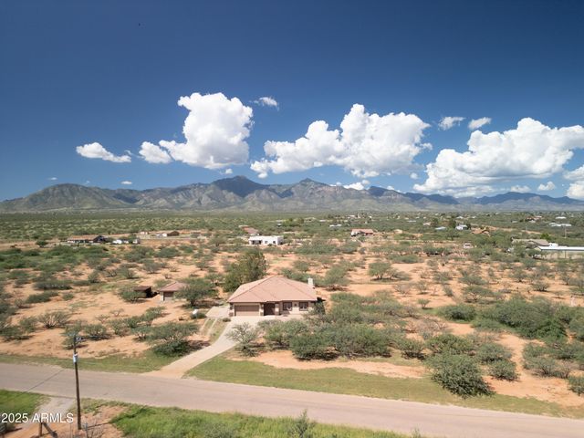 7072 S RIDLING Drive, Hereford, AZ 85615