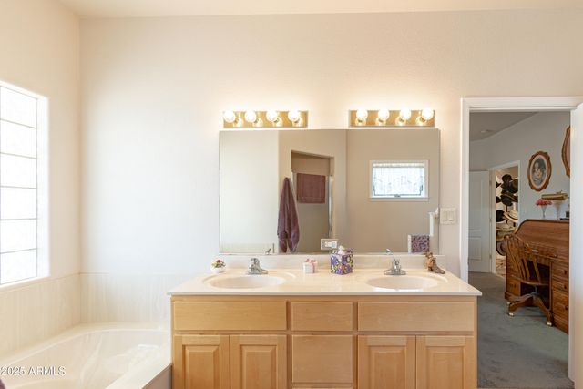 7072 S RIDLING Drive, Hereford, AZ 85615