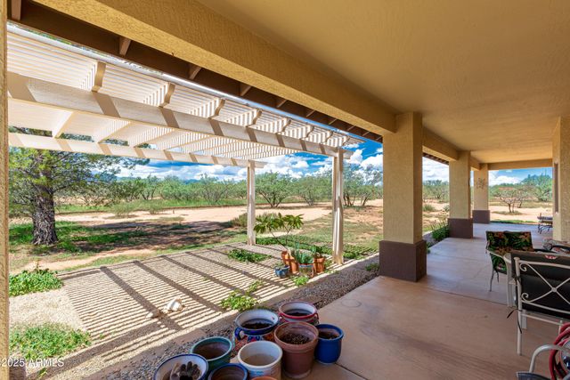 7072 S RIDLING Drive, Hereford, AZ 85615