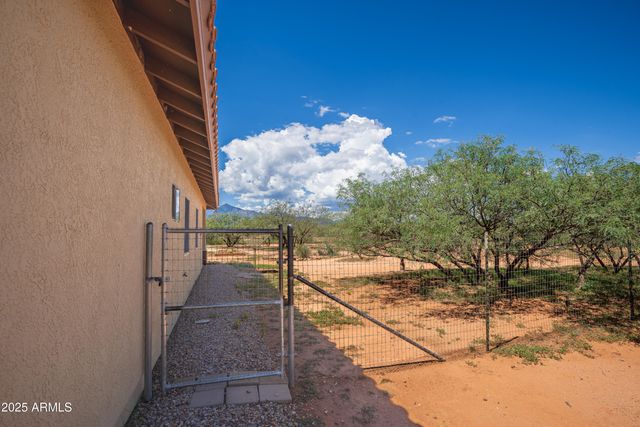 7072 S RIDLING Drive, Hereford, AZ 85615