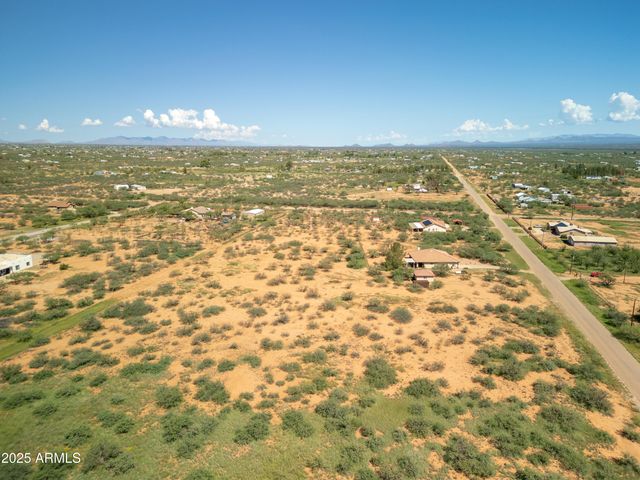 7072 S RIDLING Drive, Hereford, AZ 85615