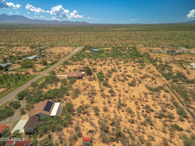 7072 S RIDLING Drive, Hereford, AZ 85615