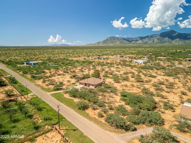 7072 S RIDLING Drive, Hereford, AZ 85615