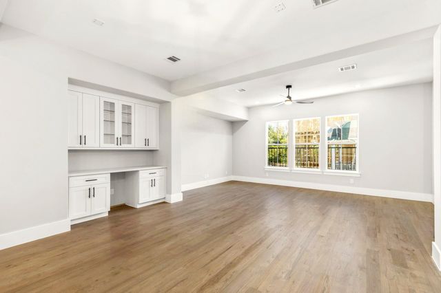 1421C W 23rd Street C, Houston, TX 77008