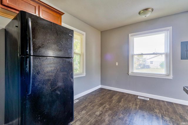 1713 S Walnut Lane, Evansville, IN 47714