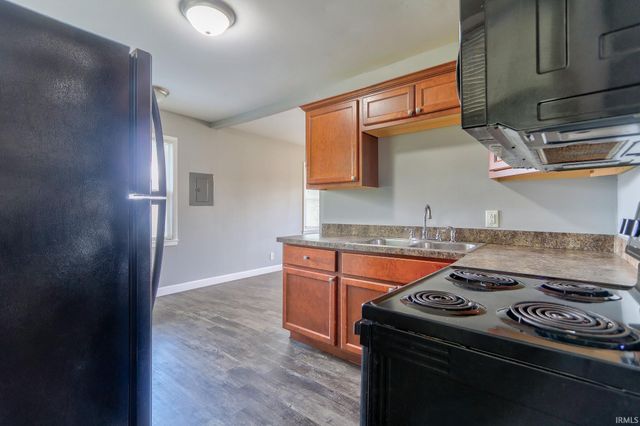 1713 S Walnut Lane, Evansville, IN 47714