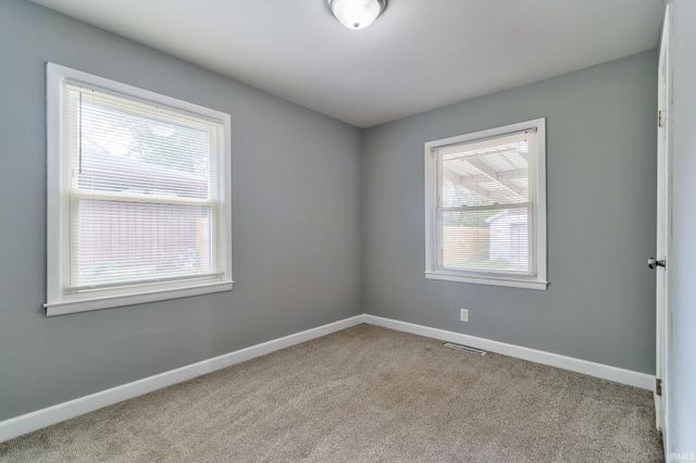 1713 S Walnut Lane, Evansville, IN 47714