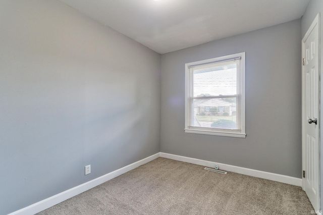 1713 S Walnut Lane, Evansville, IN 47714