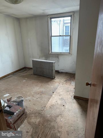 2982 SALMON ST, Philadelphia, PA 19134