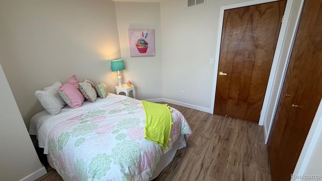 3639 Loch Drive, Highland Charter Township, MI 48357