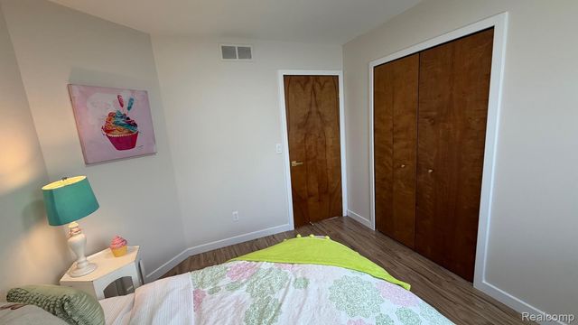 3639 Loch Drive, Highland Charter Township, MI 48357