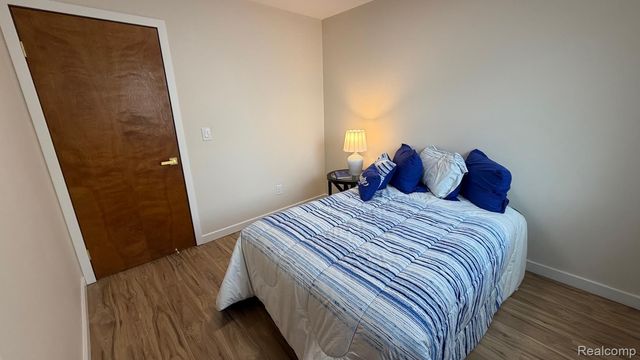 3639 Loch Drive, Highland Charter Township, MI 48357