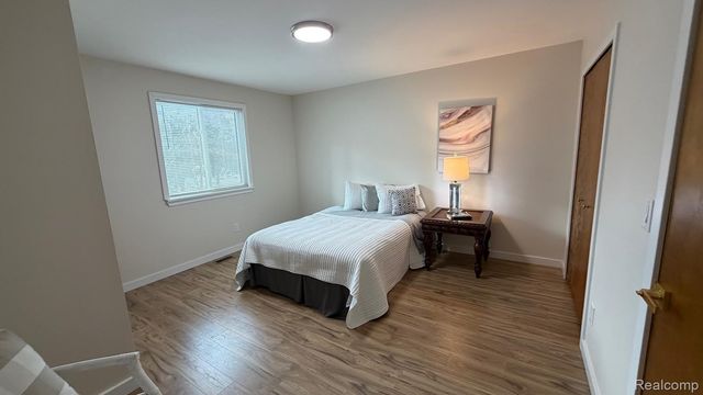 3639 Loch Drive, Highland Charter Township, MI 48357