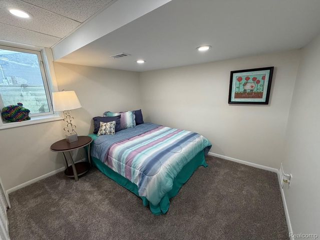 3639 Loch Drive, Highland Charter Township, MI 48357