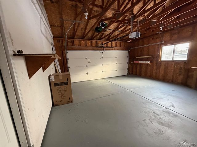 3639 Loch Drive, Highland Charter Township, MI 48357