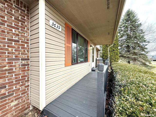 3639 Loch Drive, Highland Charter Township, MI 48357