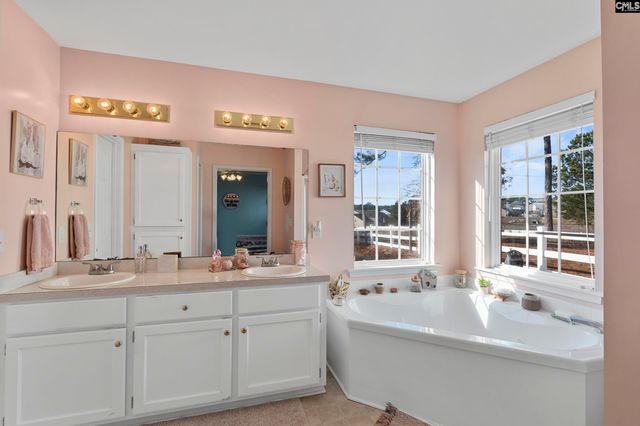 221 Double Eagle Circle, Lexington, SC 29073