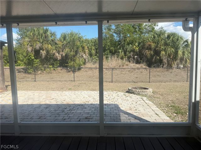 5481 Burnham CT, North Fort Myers, FL 33903