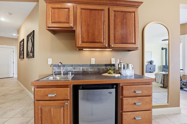 17118 N Logan Ln, Spokane, WA 99208