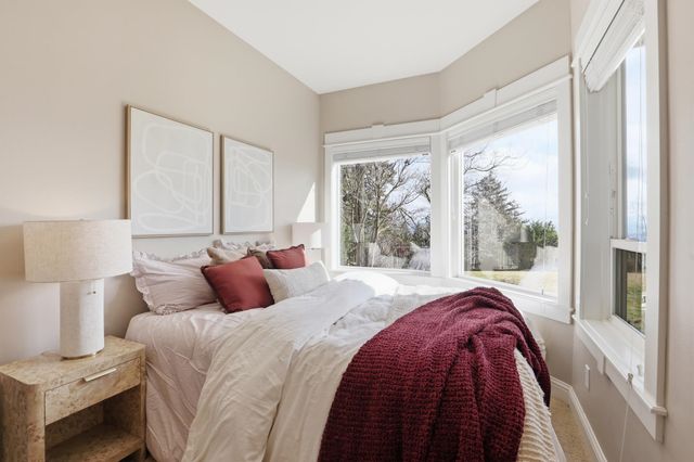 17118 N Logan Ln, Spokane, WA 99208