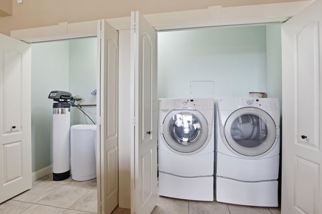 17118 N Logan Ln, Spokane, WA 99208