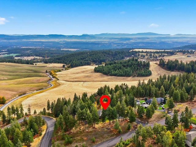 17118 N Logan Ln, Spokane, WA 99208