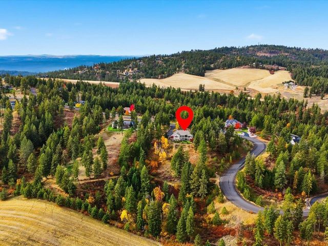 17118 N Logan Ln, Spokane, WA 99208