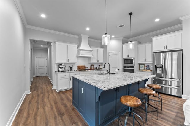 1248 Americana Blvd, Zachary, LA 70791