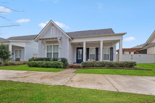 1248 Americana Blvd, Zachary, LA 70791