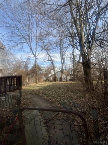 1222 Dewey Avenue, Cincinnati, OH 45205