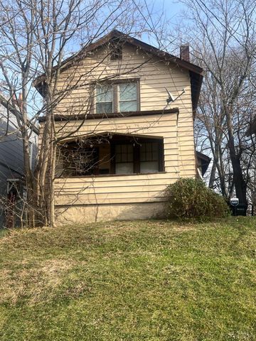 1222 Dewey Avenue, Cincinnati, OH 45205