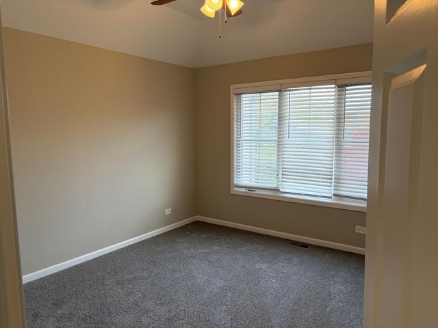 4 Alleghany Court, Bolingbrook, IL 60440