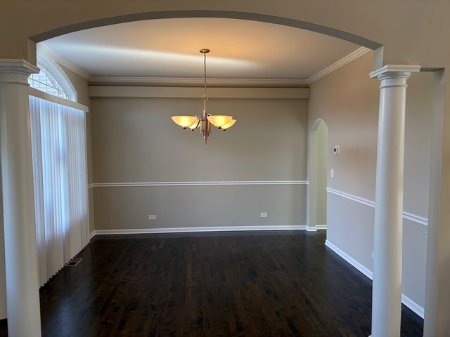 4 Alleghany Court, Bolingbrook, IL 60440