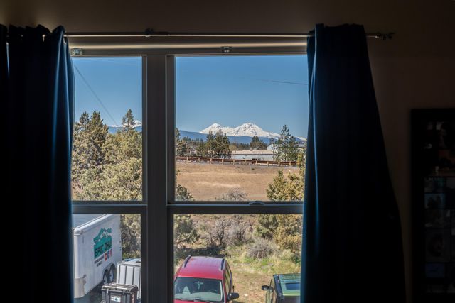 63079 Fairey Court, Bend, OR 97701