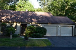 3 Putnam Lane 3, Avon, CT 06001