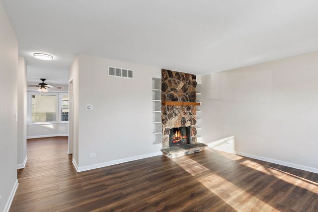 1333 PETERSBURG Court 0, Carol Stream, IL 60188