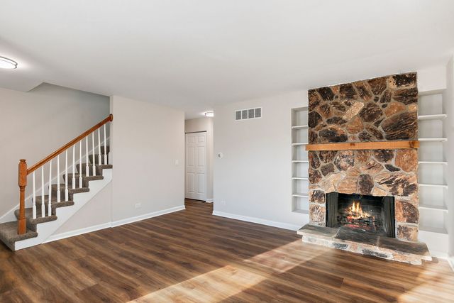 1333 PETERSBURG Court 0, Carol Stream, IL 60188