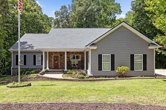 45 Hemlock Court, Talking Rock, GA 30175