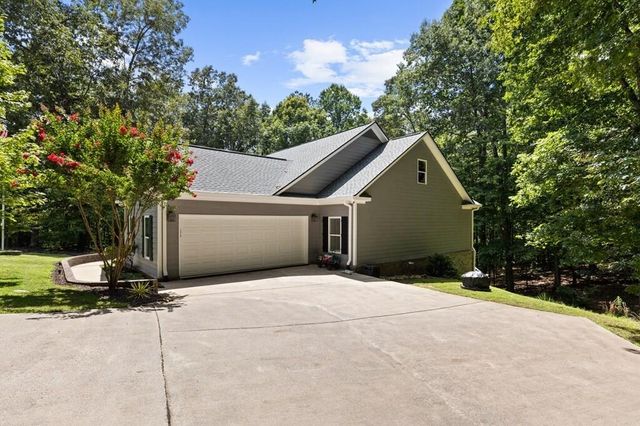 45 Hemlock Court, Talking Rock, GA 30175