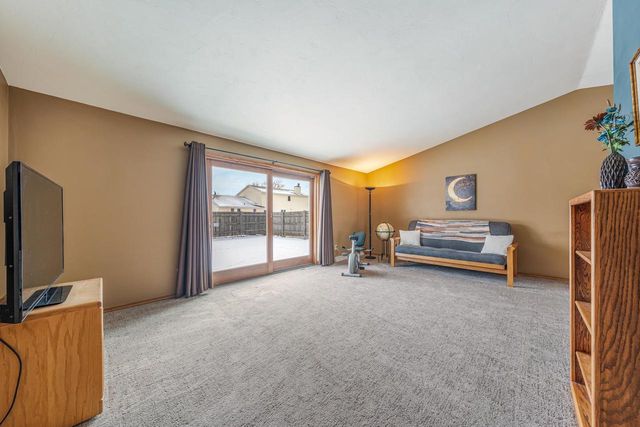 1253 MEADOWVIEW DRIVE, Menasha, WI 54952