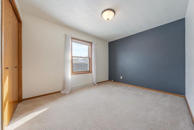 1253 MEADOWVIEW DRIVE, Menasha, WI 54952