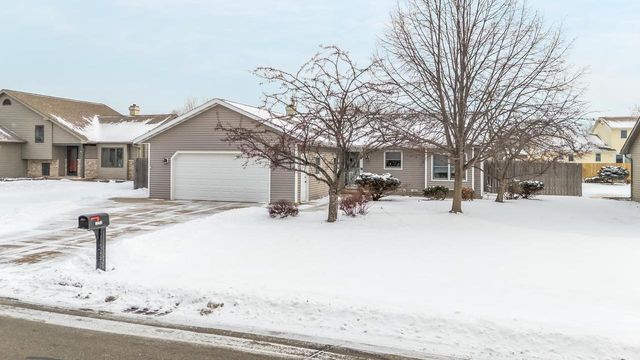 1253 MEADOWVIEW DRIVE, Menasha, WI 54952