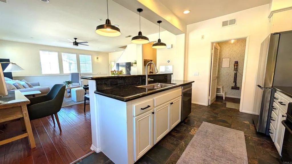 177 Via Montisi, Santee, CA 92071