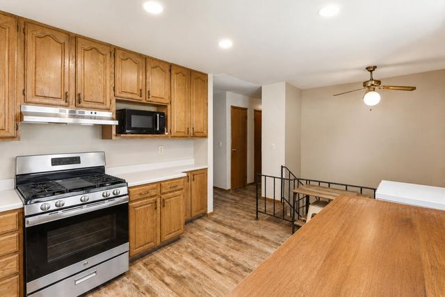 1110 MAYPER Drive, Carter Lake, IA 51510