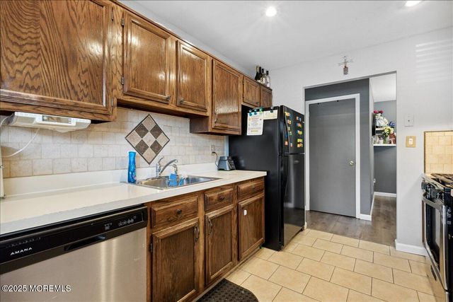 425 Winterberry Court, Howell, NJ 07731