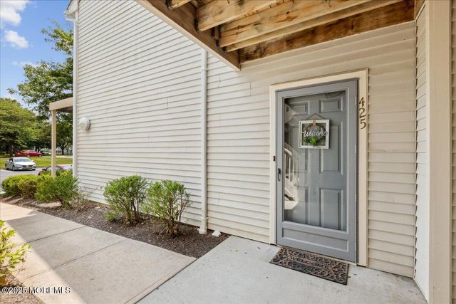 425 Winterberry Court, Howell, NJ 07731