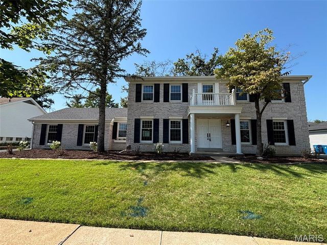 1917 Dovercliff Court, Chesterfield, MO 63017